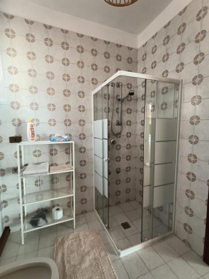 B&B Le Rose Crone Ngoại thất bức ảnh