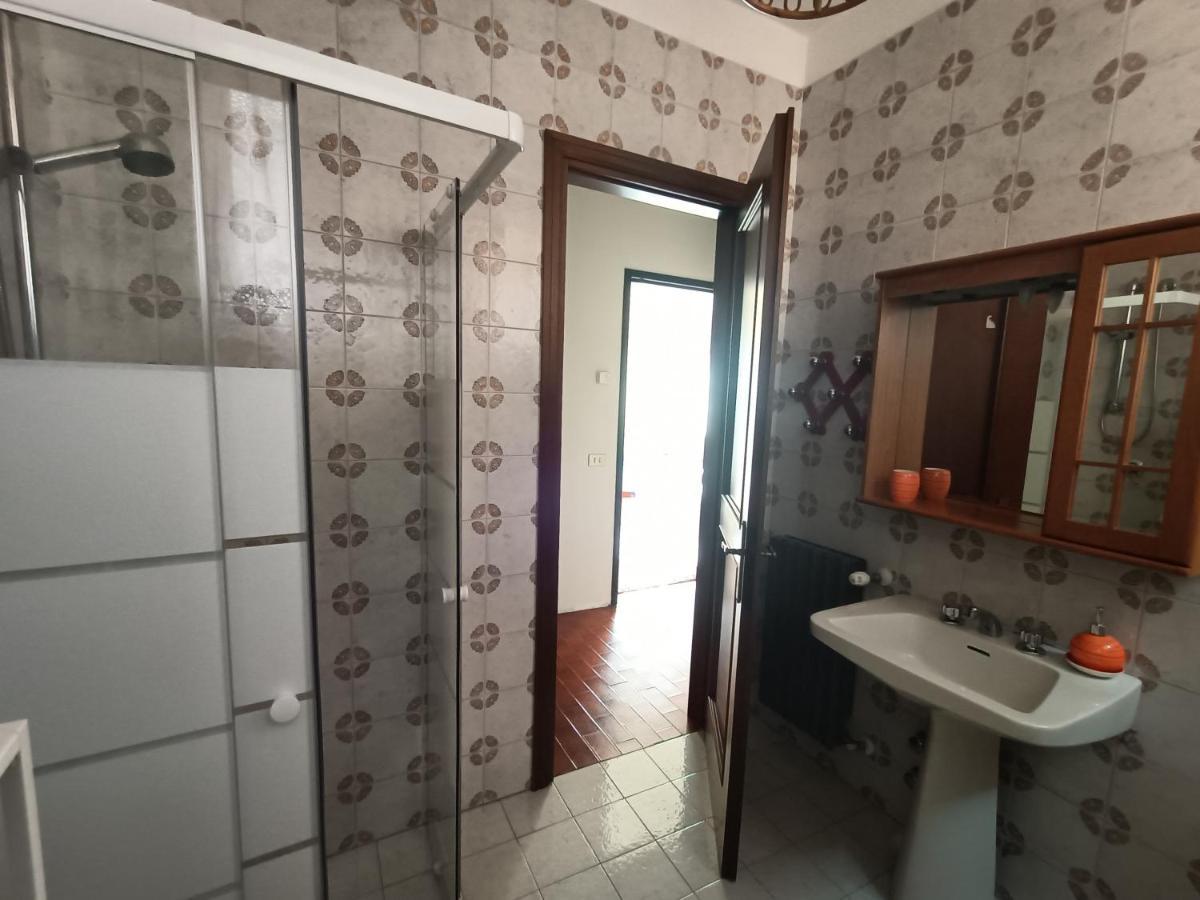 B&B Le Rose Crone Ngoại thất bức ảnh