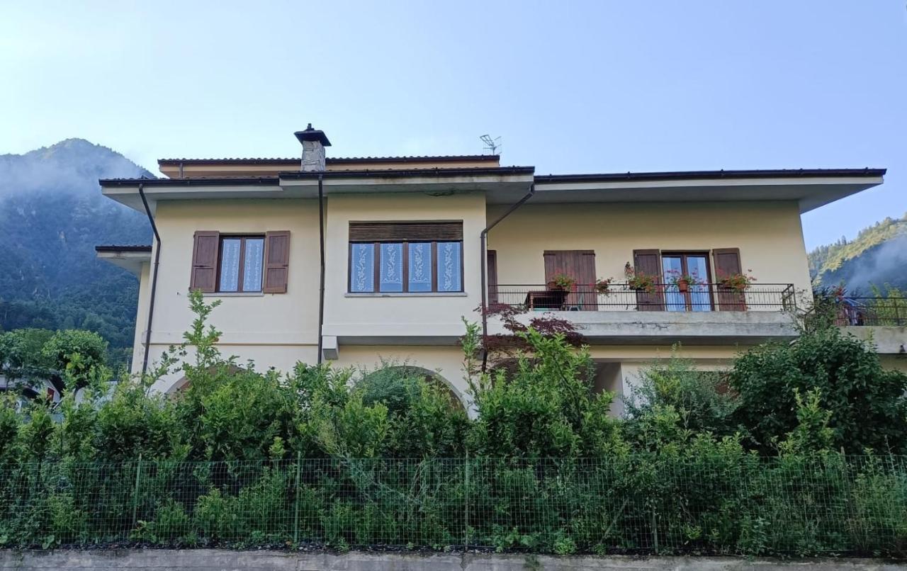 B&B Le Rose Crone Ngoại thất bức ảnh